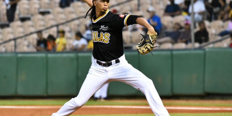 Águilas siguen volando en busca primer lugar, debutante Hudson decide.