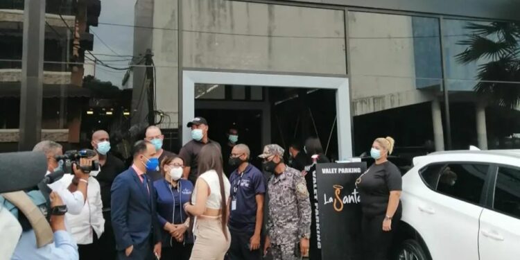 Unas 29 organizaciones sostienen que debe mantenerse las restricciones de expendio de alcohol