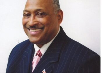 Falleció en Nueva York el escritor y poeta Frank Adolfo