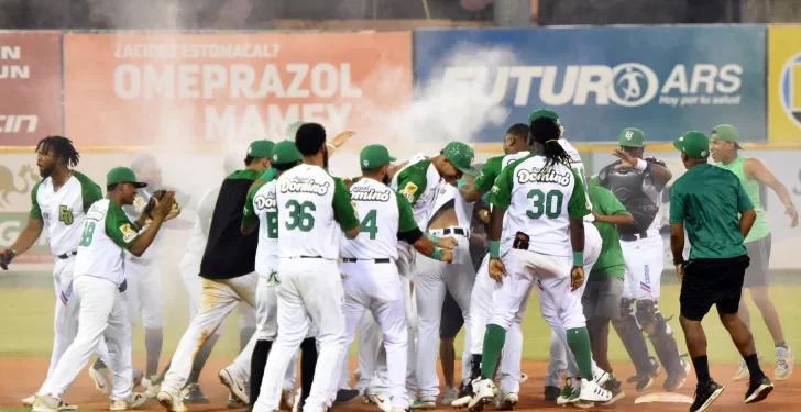 Estrellas contratan a norteamericano Shed Long