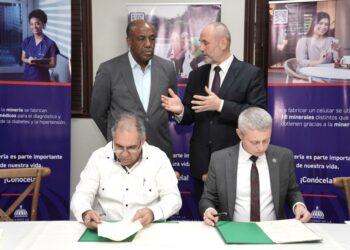 Polonia interesada en cooperar con RD en minería y energía renovable