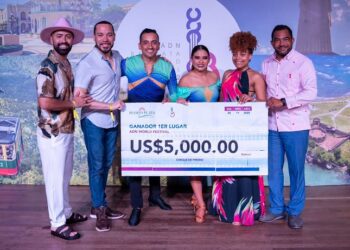 Pareja mexicana gana 1er lugar en ADN Bachata World Festival en RD