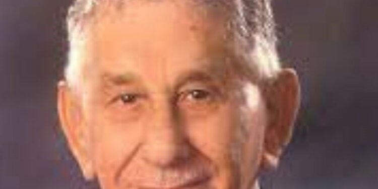 Unión de Escritores Dominicanos hará panel en homenaje a Víctor Villegas