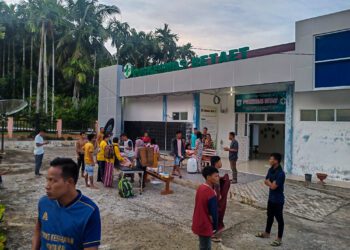 Fallecidos por terremoto de Indonesia ascienden a 268, con 151 todavía desaparecidas