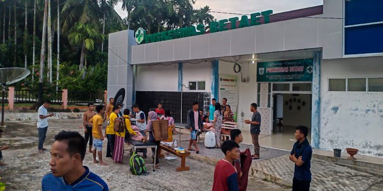 Fallecidos por terremoto de Indonesia ascienden a 268, con 151 todavía desaparecidas