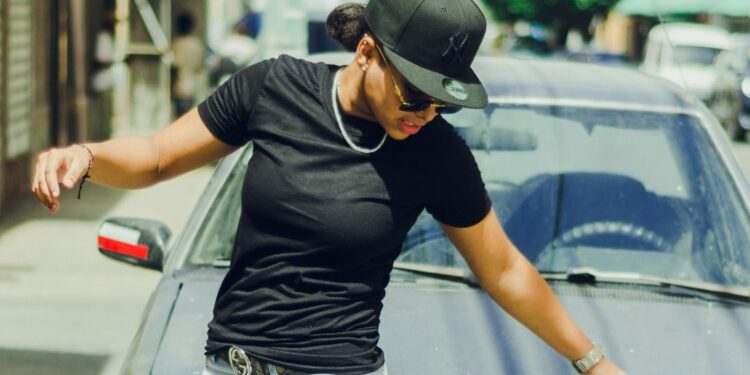 Urbana Og Taylor estrena AngelEvi