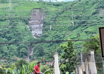 Deslizamiento de tierra provoca la muerte a siete personas en Venezuela
