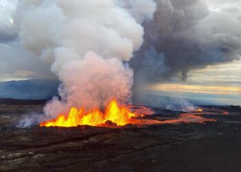 Hawái promueve el turismo volcánico tras la erupción del Mauna Loa