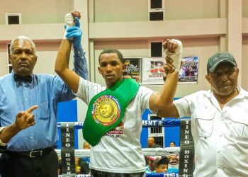 Jorge Santana retiene título internacional; El Faraón propina fulminante nocaut