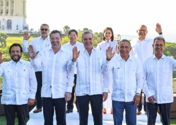 Abinader pide al SICA atención al tema de migración irregular; pide ayuda internacional para caso de Haití