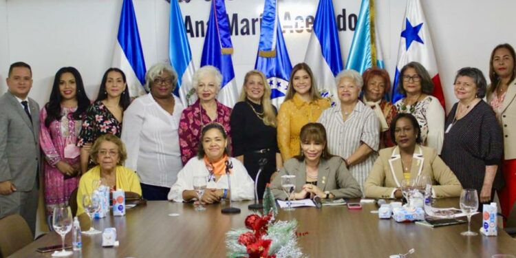 Piden eliminar violencia se ejerce desde los partidos contra las mujeres