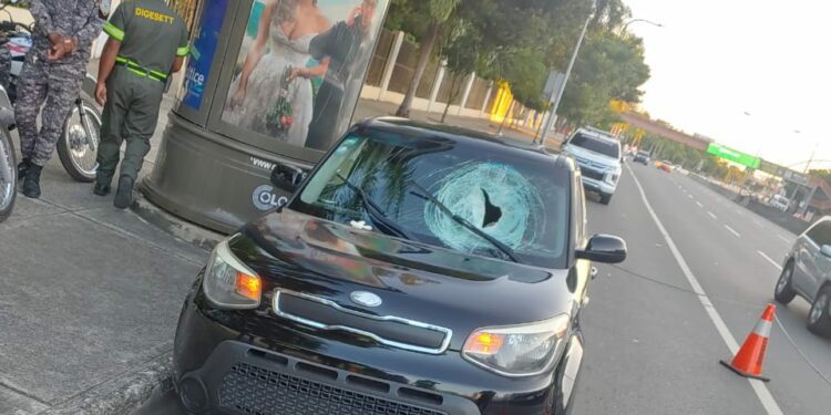 Indigente habría dado muerte a conductor en la 27 de febrero con Máximo Gómez