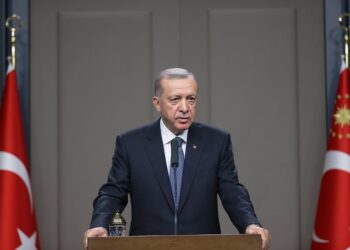 Turquía: Absueltos más de cien generales retirados acusados de planear un golpe de Estado 