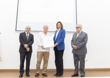 Cultura entrega Premio Nacional de Artes Visuales 2022 a Said Musa