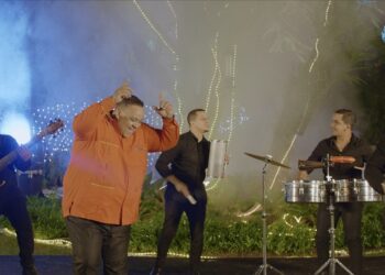 “Caribe Wonderland”, un disco navideño que une voces y ritmos dominicanos 