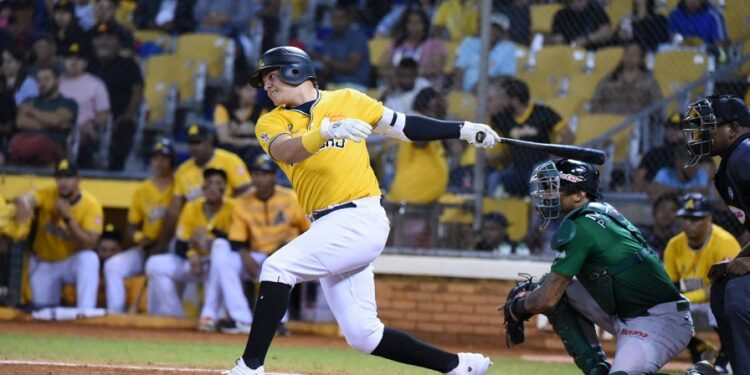 Águilas cierran con paliza 12-0 en Valle de la Muerte