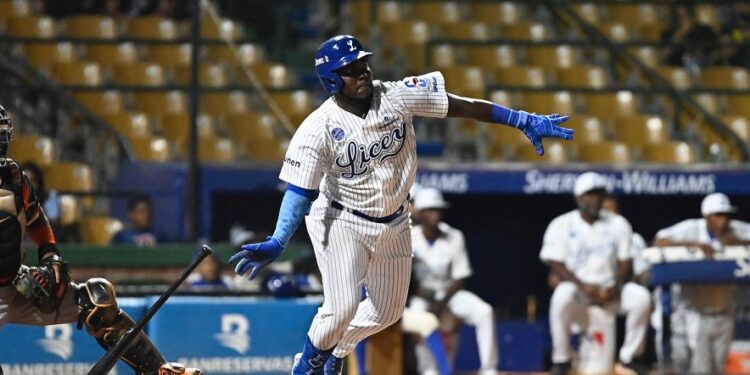 Licey empata marca de victorias para serie regular de 50 partidos