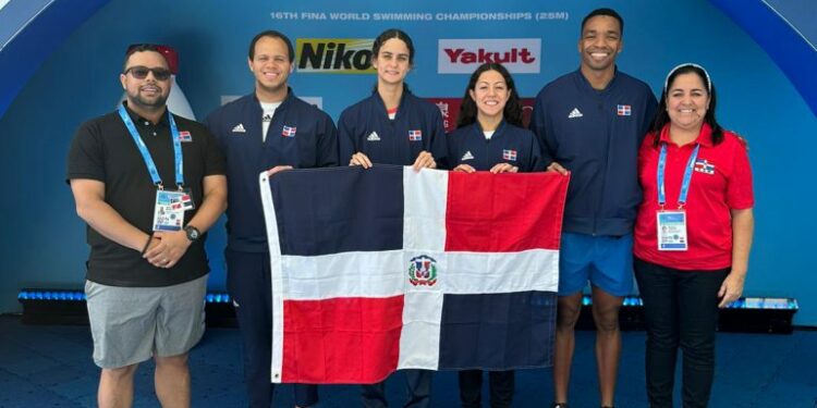 Nadadores dominicanos se  bañan  de gloria en Mundial de Australia