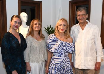 Club Hemingway presenta "El Armario de Carmen Lomana" 