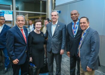 Presidente Abinader inicia programa de actividades en  Miami