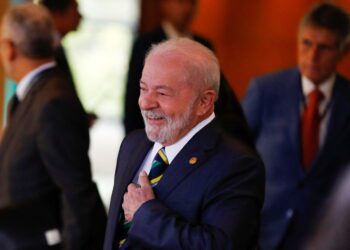 Lula da Silva alerta sobre  las "tentaciones autoritarias" 