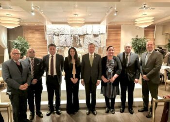 Canciller dominicano ofrece almuerzo a delegaciones en la UNU