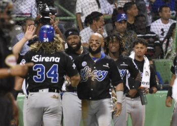 Águilas y Estrellas triunfan y provocan cuádruple empate