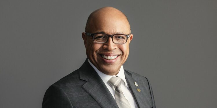 Alfredo Pacheco celebra cumpleaños con cuenta de TikTok