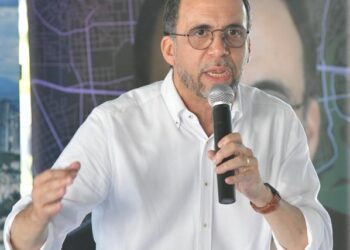 Andrés Navarro traza plan de trabajo para alcanzar alcaldia del DN