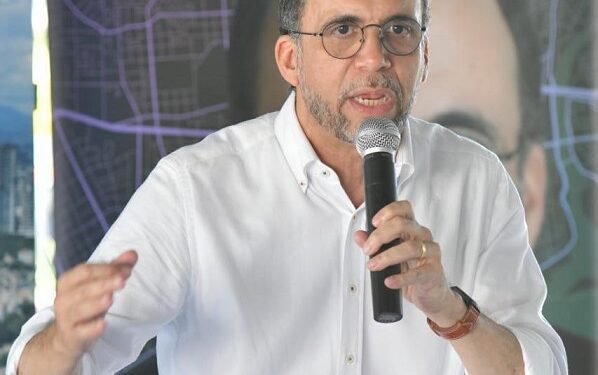 Andrés Navarro traza plan de trabajo para alcanzar alcaldia del DN