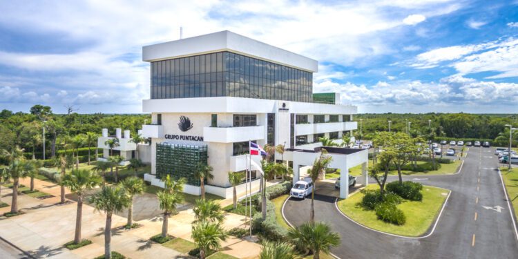 Grupo Puntacana está presente en FITUR 2023 apoyando el turismo dominicano
