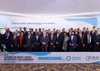 La Celac enlaza a América Latina y el Caribe con cien puntos