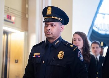 Biden entregará medalla a dominicano defendió Capitolio de ataque "trumpistas