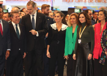 Los Reyes inauguran Fitur 2023, una edición marcada por la vuelta del turismo internacional