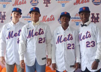 Prospectos Mets logran sueño; varios firman con bonos sobre millón de dólares