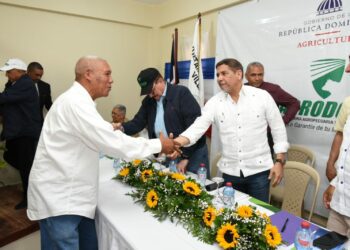 Gobierno paga más de RD$116 millones de pesos a 975 productores afectados por huracán Fiona en el Nordeste