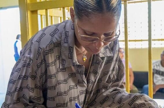 La emotiva carta que Tokischa dedicó a las mujeres de la cárcel Najayo