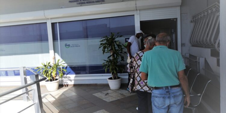 Gobierno reestructura y aumenta financiamiento a Medicamentos de Alto Costo