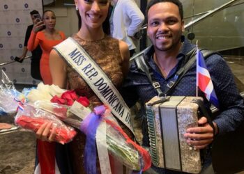 Ceballos se lleva corona musical en Miss Universo