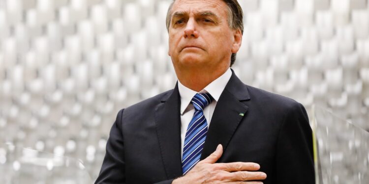 Desde Miami Jair Bolsonaro alega fraude electoral