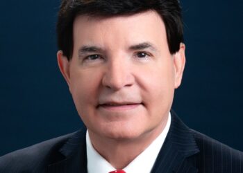 Julio Virgilio Brache asume presidencia de la AIRD; presenta retos de la industria