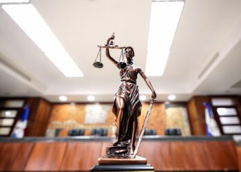 SCJ fija criterio sobre desvinculación de funcionarios de alto nivel que son empleados de carrera  