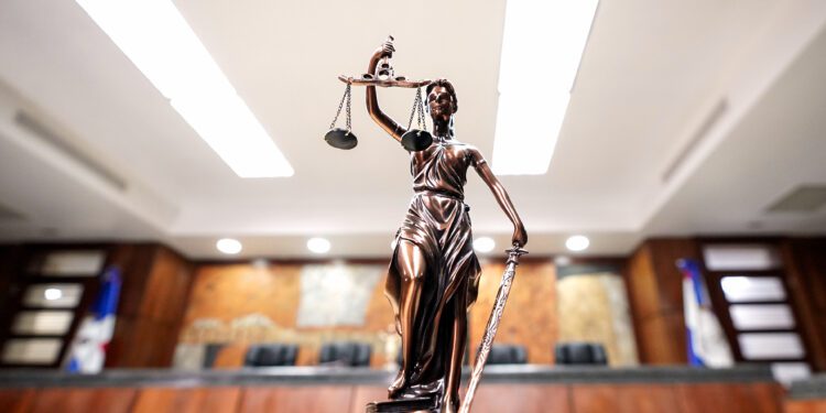 SCJ fija criterio sobre desvinculación de funcionarios de alto nivel que son empleados de carrera