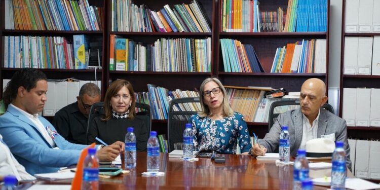 El MINERD, la OEI y la AECID impulsarán la metodología STEAM en RD