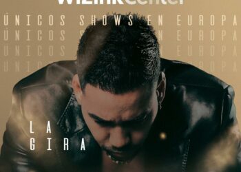 Romeo Santos, canta como el quien sufre lo narrado por cada canción  