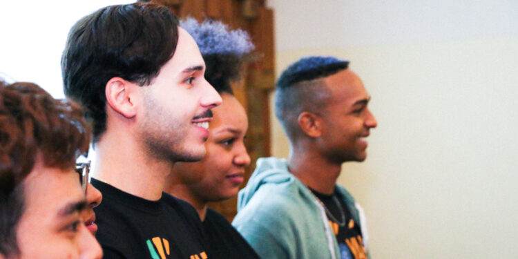 Día Nacional de la Juventud: un llamado a enfrentar las barreras que impiden su desarrollo pleno