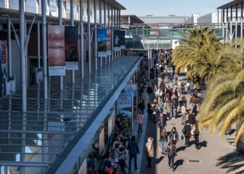 FITUR 2023 en Madrid, presenta una agenda provocativa.