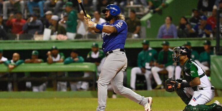 Licey se coloca a una victoria de la corona 23