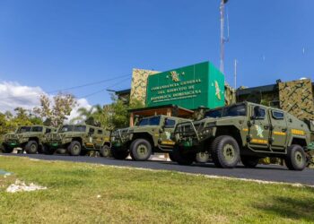 Llegan vehículos blindados para proteger la frontera