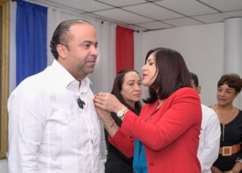 Salcedo declara Hijo Distinguido a Samuel Pereyra